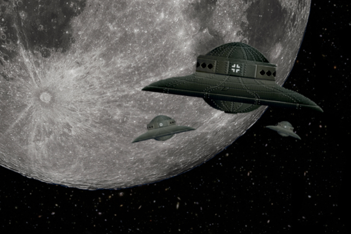 Mond und Reichs-UFOs