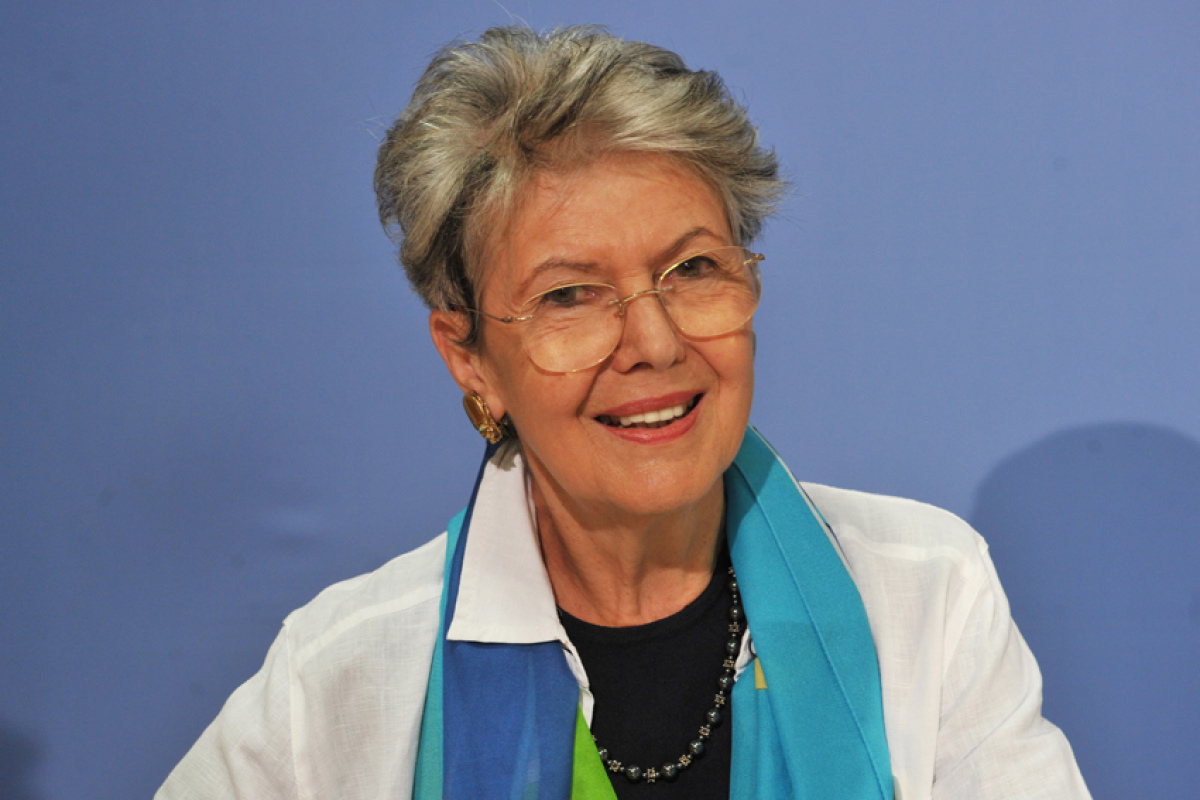 Elke Baezner