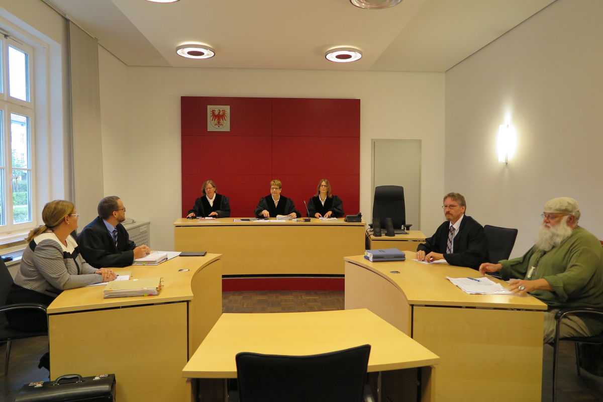 Im Gerichtssaal