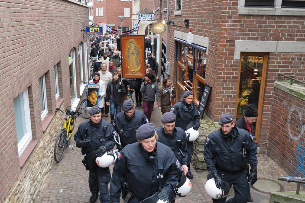 1000 Kreuze Marsch Münster 2016