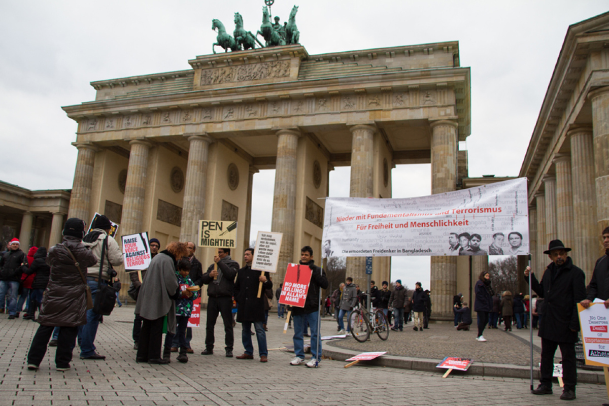 Gedenken an die ermordenden Blogger aus Bangladesch in Berlin
