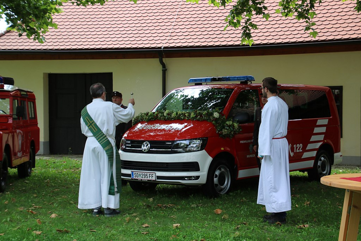 Nur gut, dass ein Feuerwehrfahrzeug nicht schwul sein kann