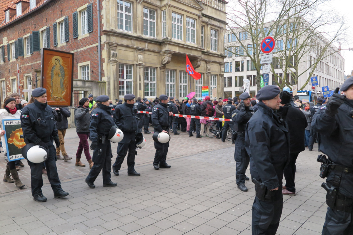 1000 Kreuze Marsch Münster 2016