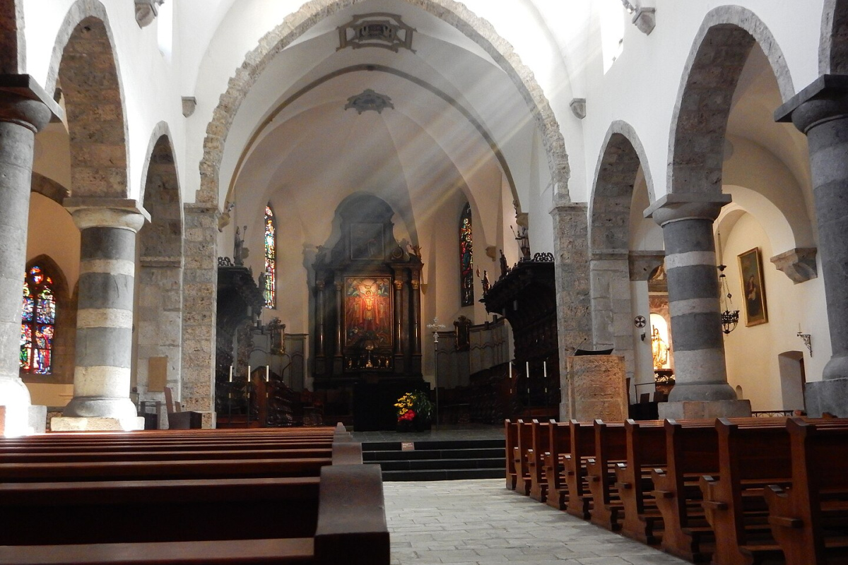Innenraum der Abteikirche