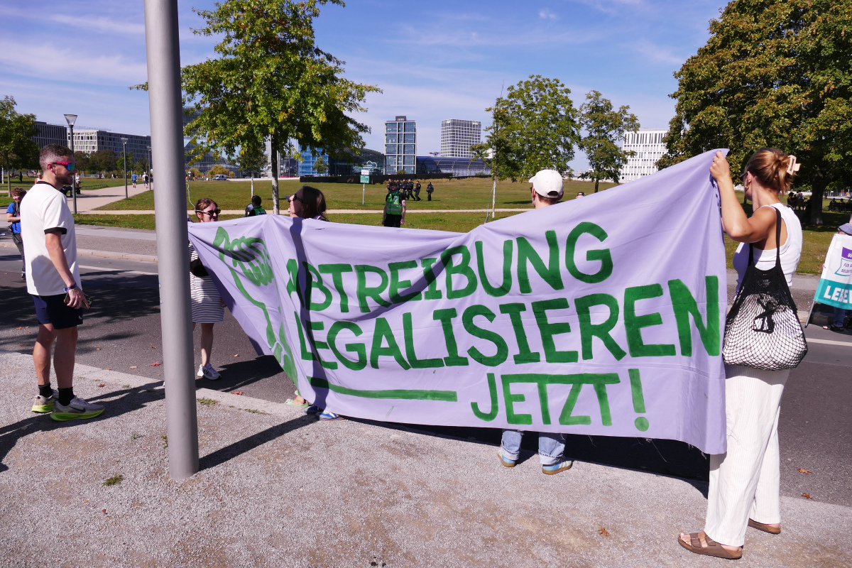 Banner bei der Demo für sexuelle Selbstbestimmung
