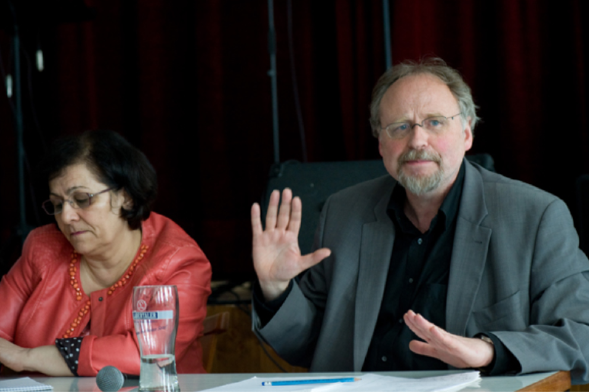 Heiner Bielefeldt (links: Mina Ahadi) auf dem Humanistentag 2014 in Regensburg