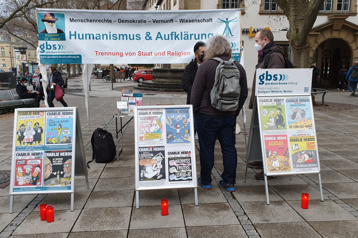 Demo der gbs-Regionalgruppe Stuttgart/Mittlerer Neckar auf dem Stuttgarter Schlossplatz