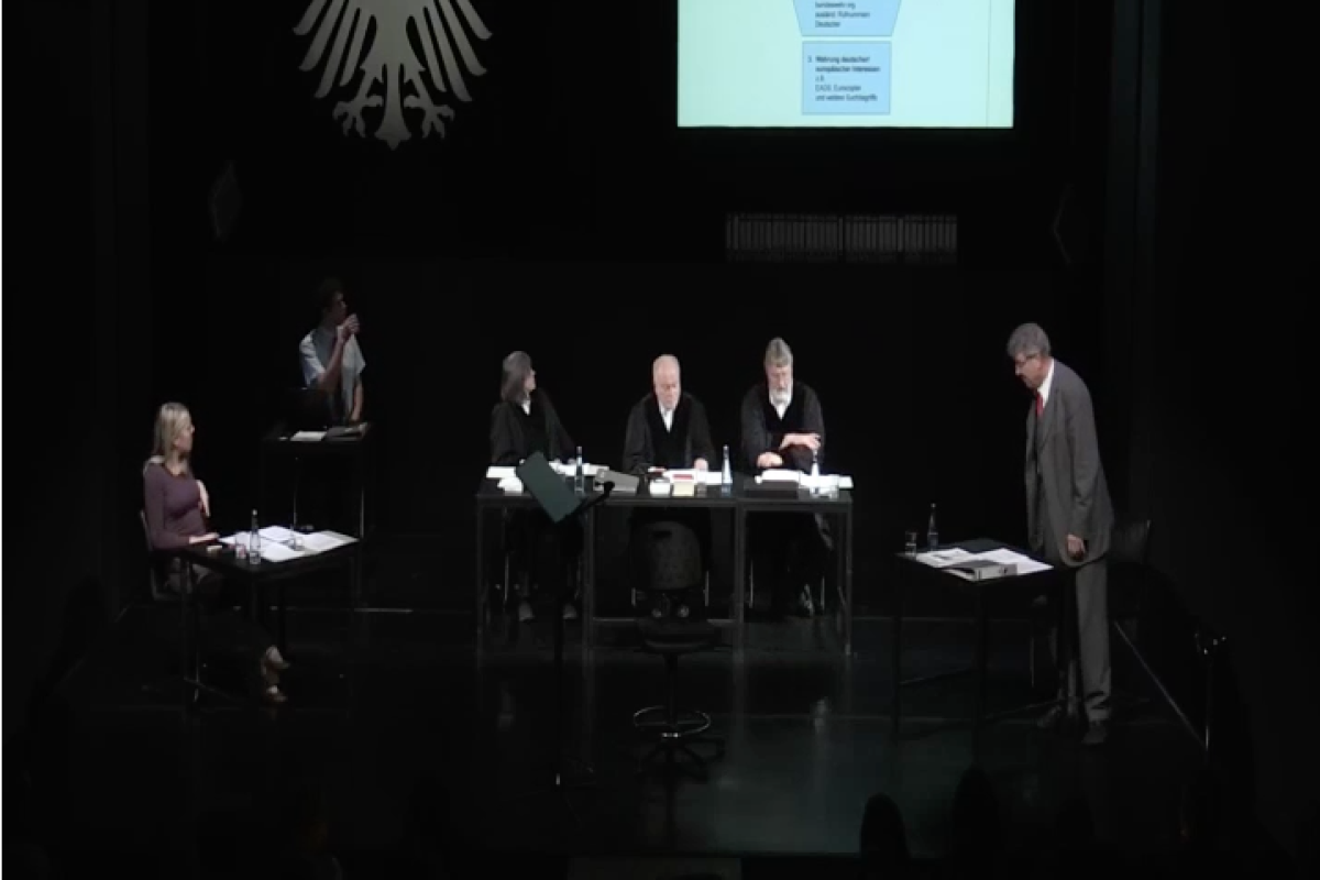 "Geheimdienste vor Gericht – eine Volksbeschwerde"