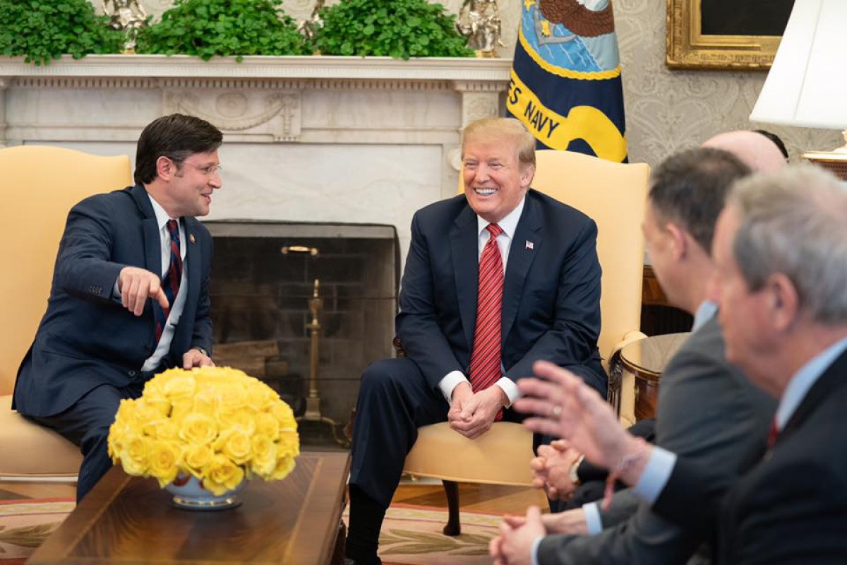 Mike Johnson und Donald Trump