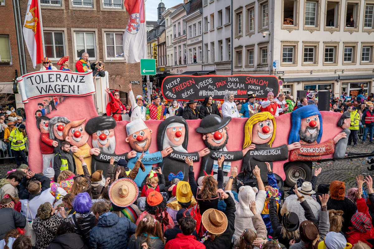 Der Toleranzwagen beim Düsseldorfer Karneval 2024