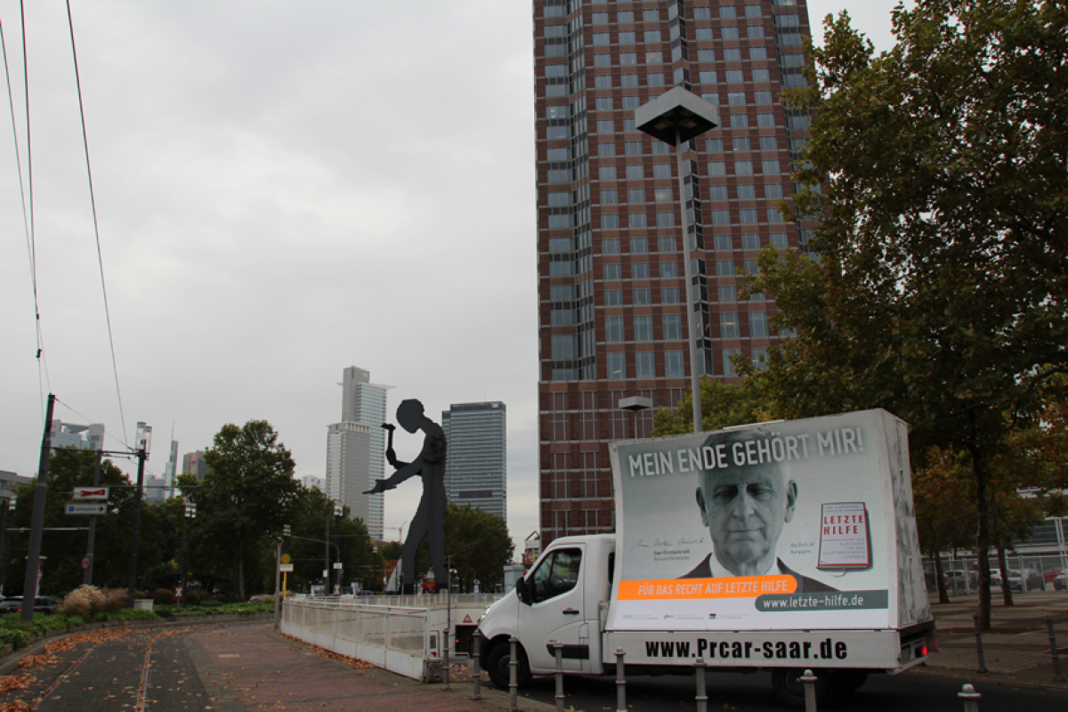 Kampagnen-Car in Frankfurt/M.