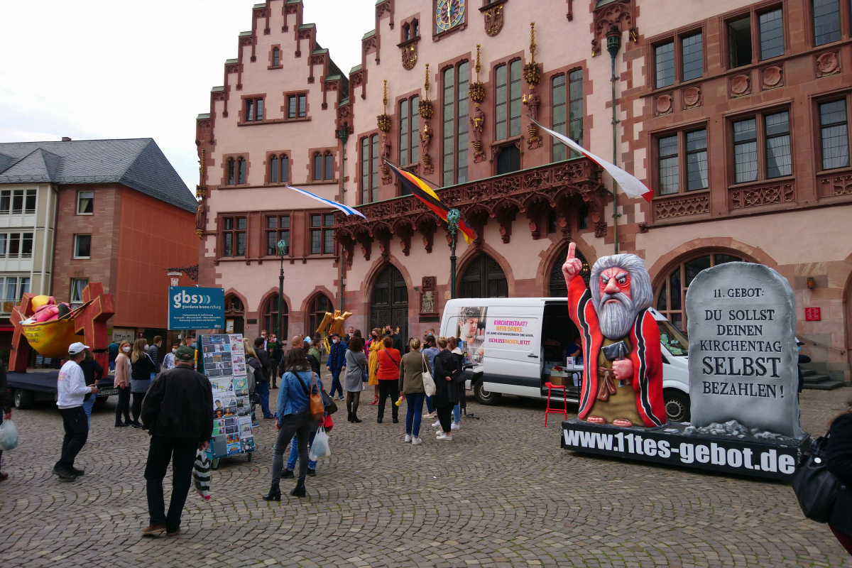 Die Aktionsgruppe "11. Gebot" in Frankfurt