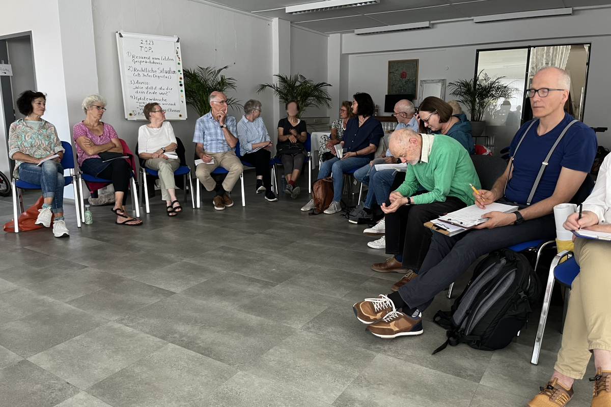 Gesprächskreis über selbstbestimmtes Sterben