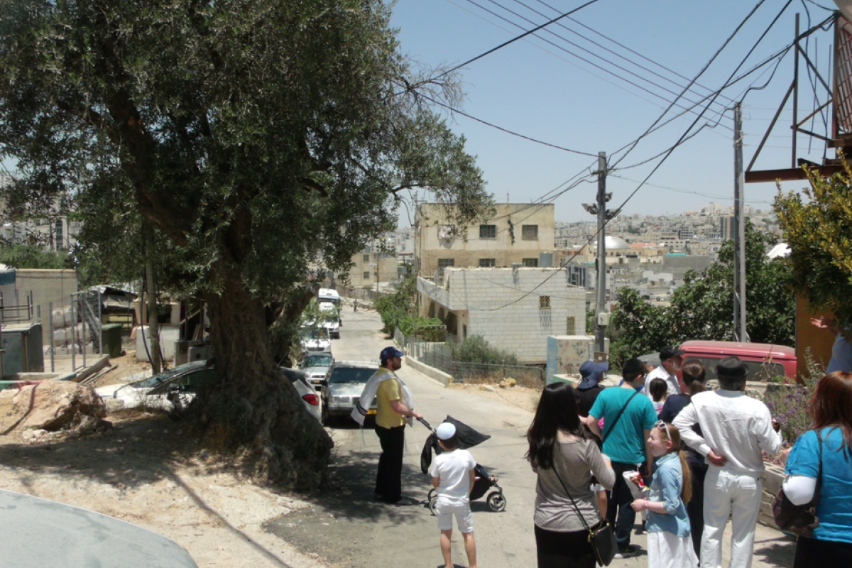 Amerikanische, jüdisch-orthodoxe Touristen in Tel Rumeida in Hebron
