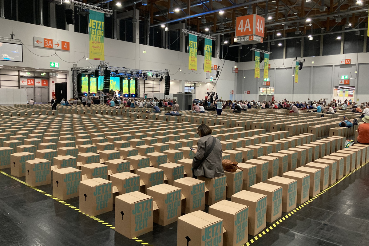 Leere Sitze bei einer Musikveranstaltung in der Nürnberger Messe