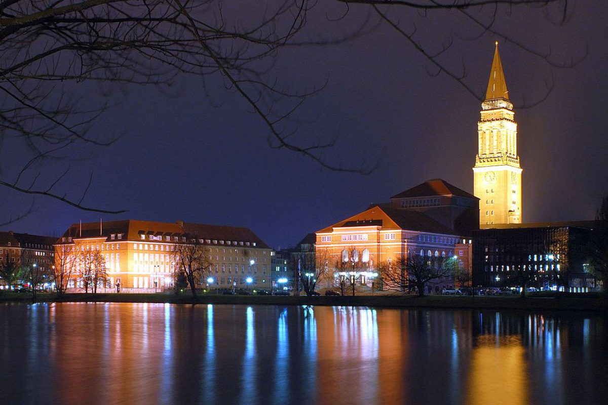 Kiel bei Nacht (Ausschnitt)