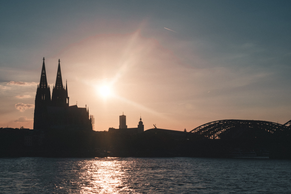 Kölner Skyline mit Dom und Hohenzollernbrücke