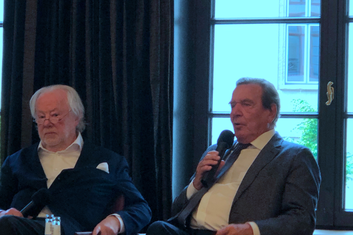 Manfred Bissinger und Gerhard Schröder 