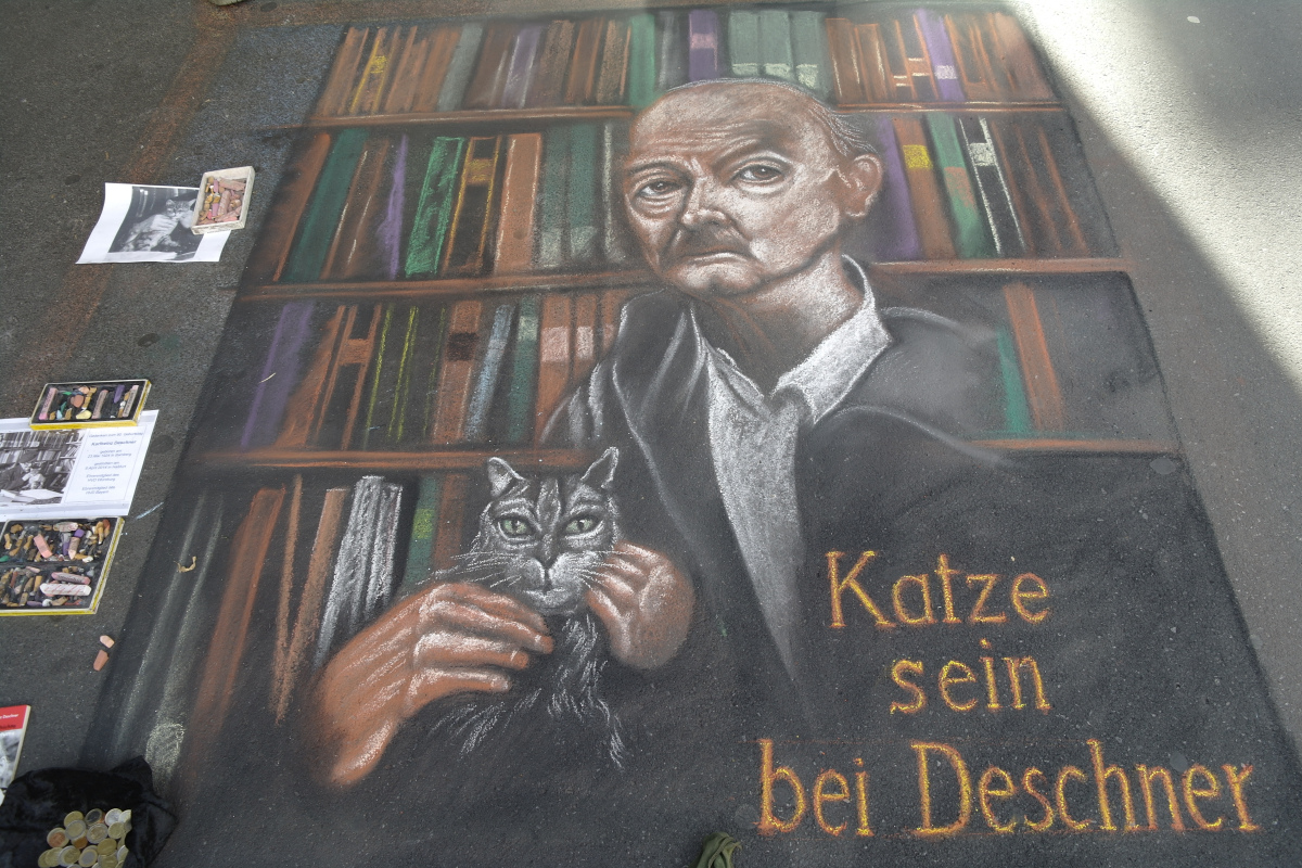 Straßenpflaster-Portrait von Karlheinz Deschner