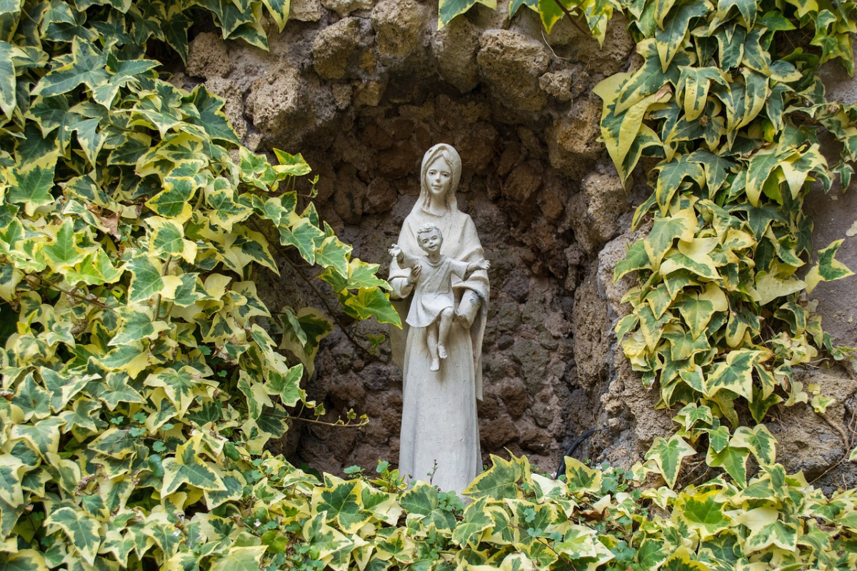 Maria-Statue in Rom