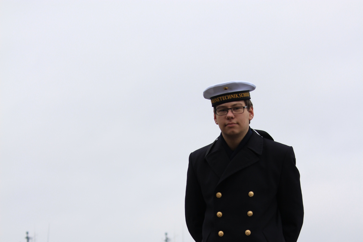 Der Autor in Marineuniform