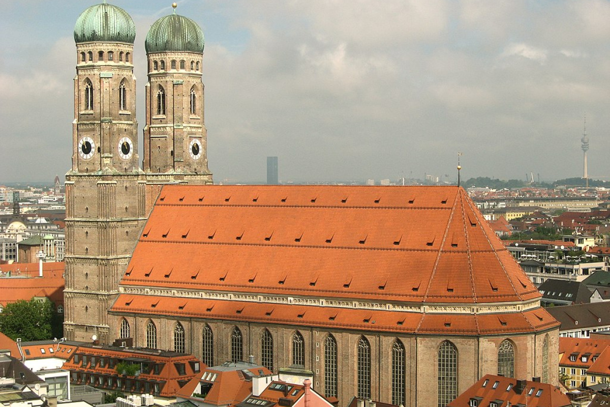 Diese Kirche in München heißt zwar "Frauenkirche" – das war es aber auch mit der Gleichberechtigung.