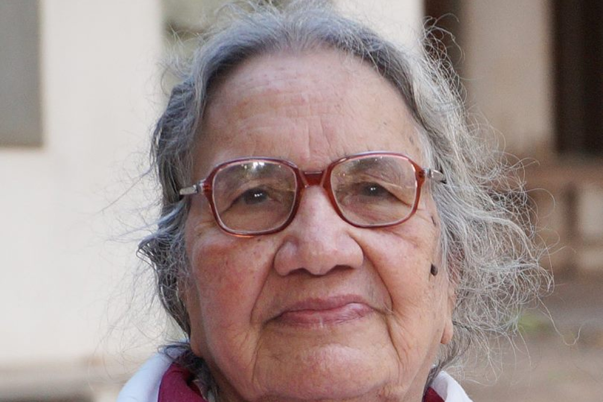 Frau J. Mythri