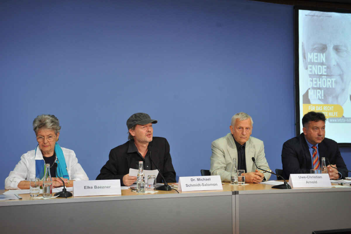 Pressekonferenz; Elke Baezner, Dr. Michael Schmidt-Salomon, Uwe-Christian Arnold, Prof. Dr. Dr. Eric Hilgendorf