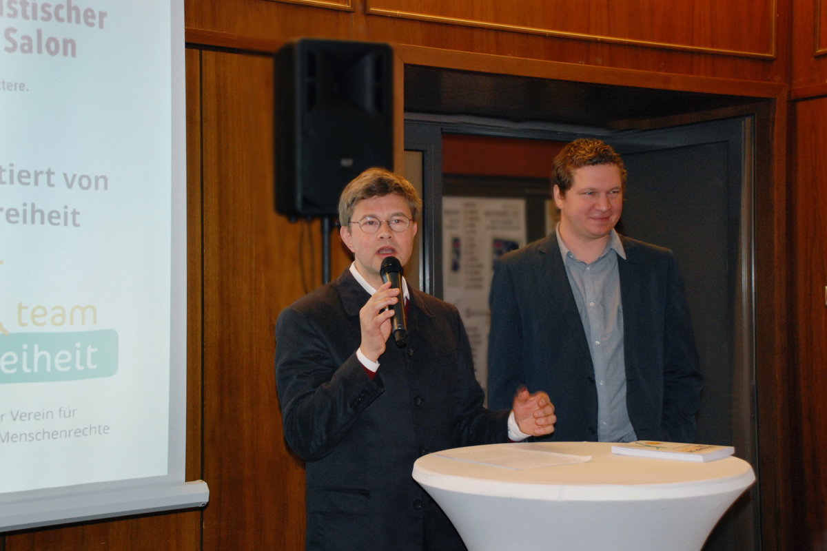 Helmut Fink stellt Anton Pototschnik vor.