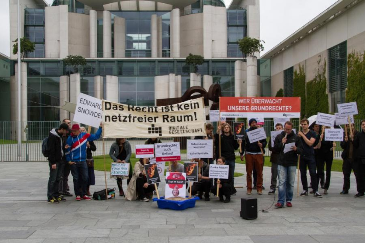 Kundgebung vor dem Bundeskanzleramt