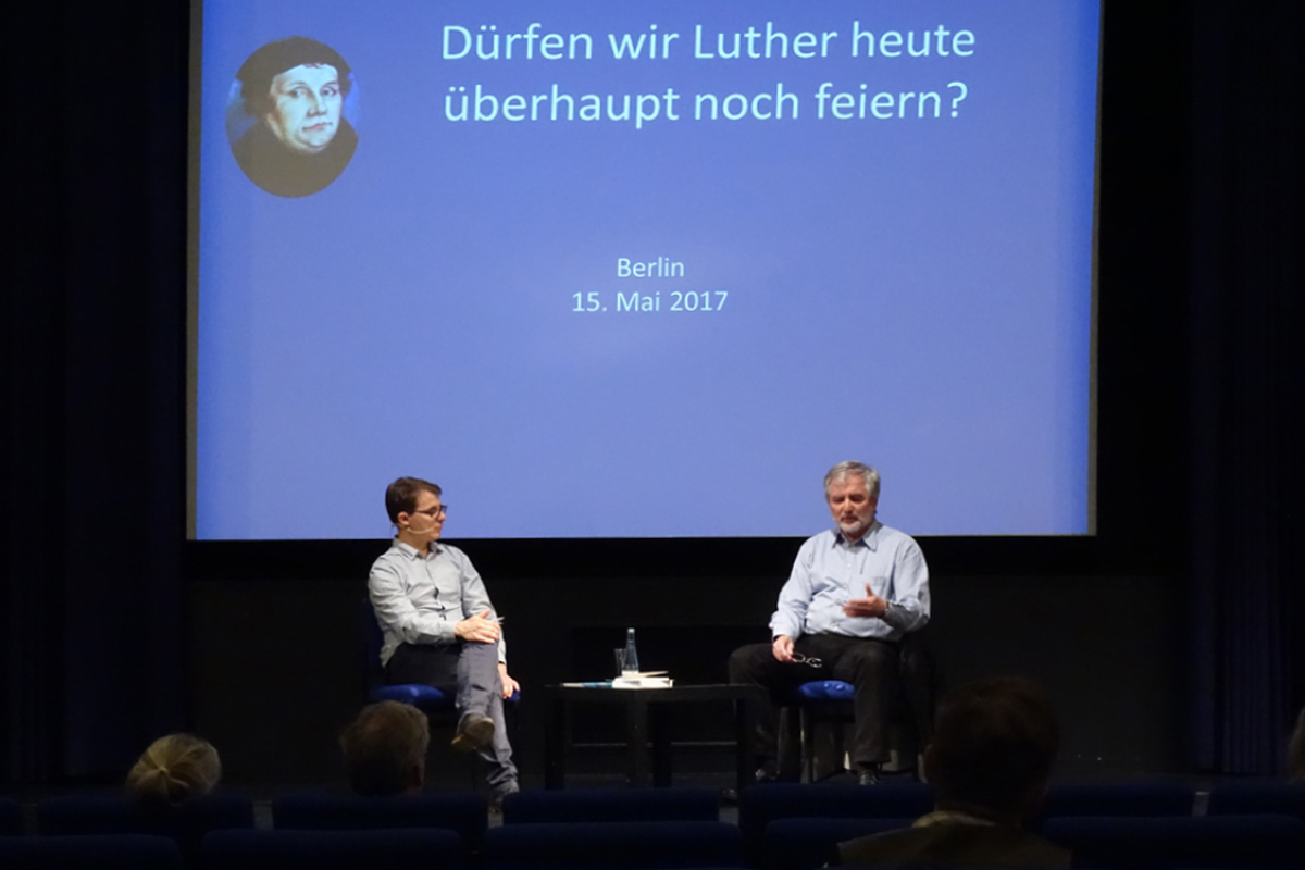 Erstes Gespräch mit dem Moderatoren