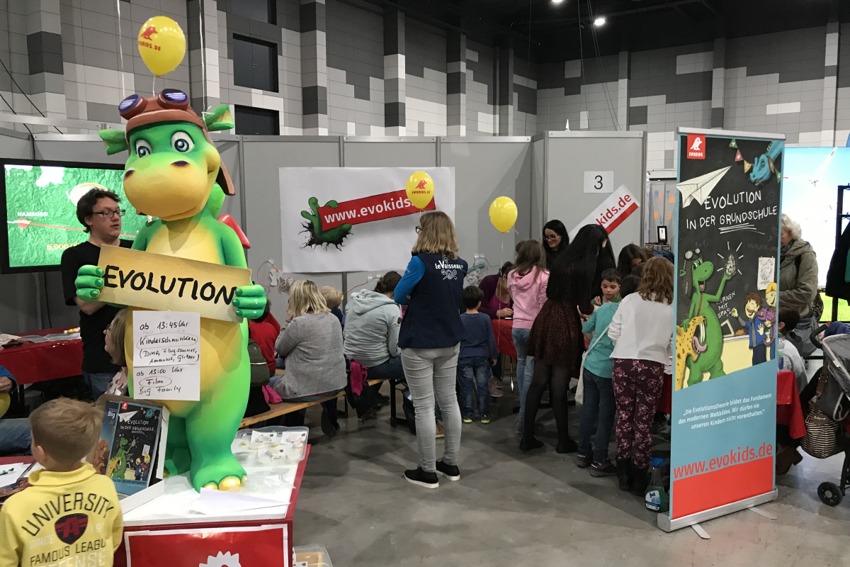 Urmel – Das Maskottchen der Evokids-Initiative auf der "Science Days"-Messe