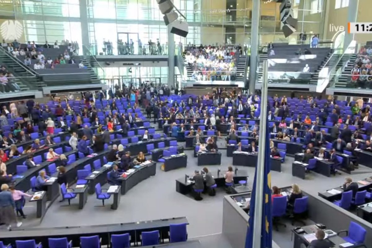Screenshot der Abstimmung über den Gesetzentwurf von Helling-Plahr et al.