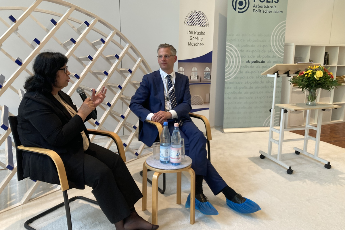 Seyran Ateş im Gespräch mit Christoph de Vries