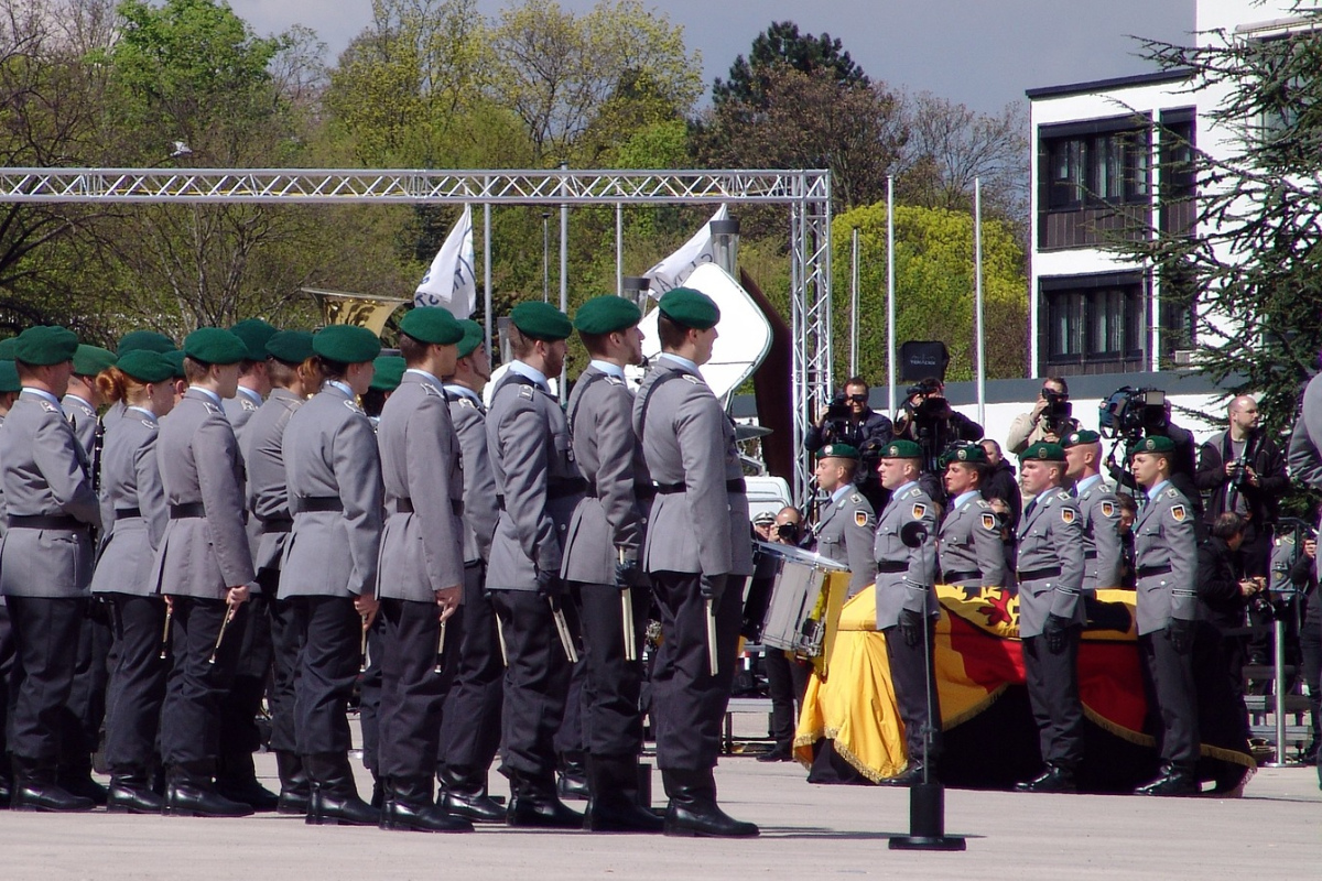 Die Bundeswehr bei einem Staatsakt.