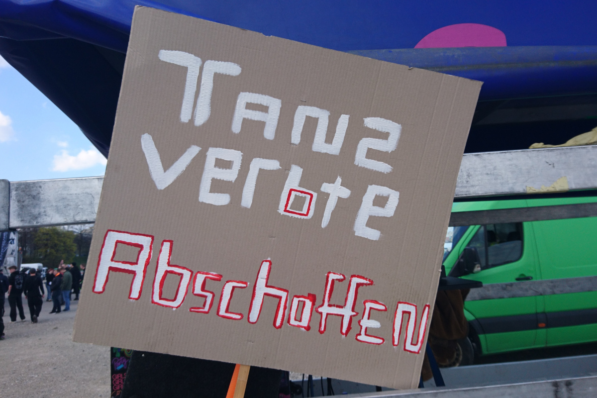Tanzdemo an Gründonnerstag 2023 in München