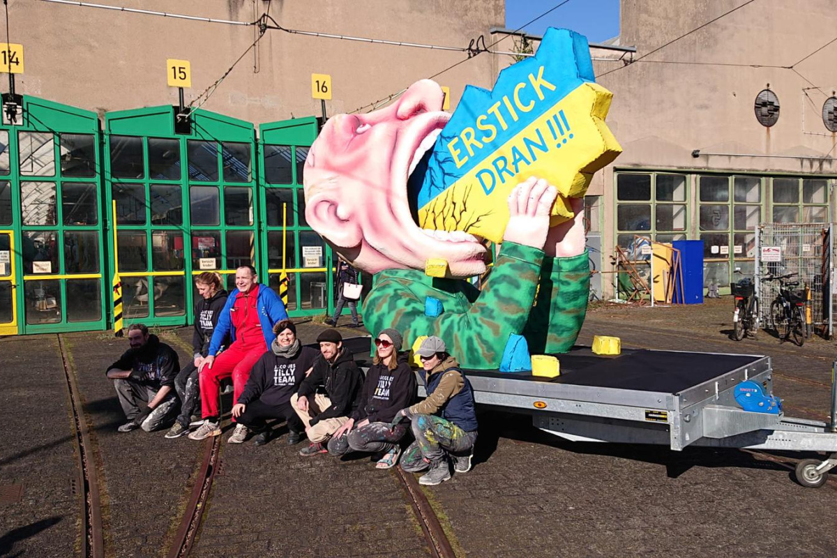 Präsentation der Putin-Figur am Montagmorgen