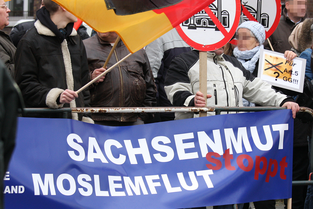 Transparent des Vereins "Arbeit, Familie, Vaterland" im Dezember 2008 bei einer Veranstaltung der "Bürgerbewegung Pro Köln".