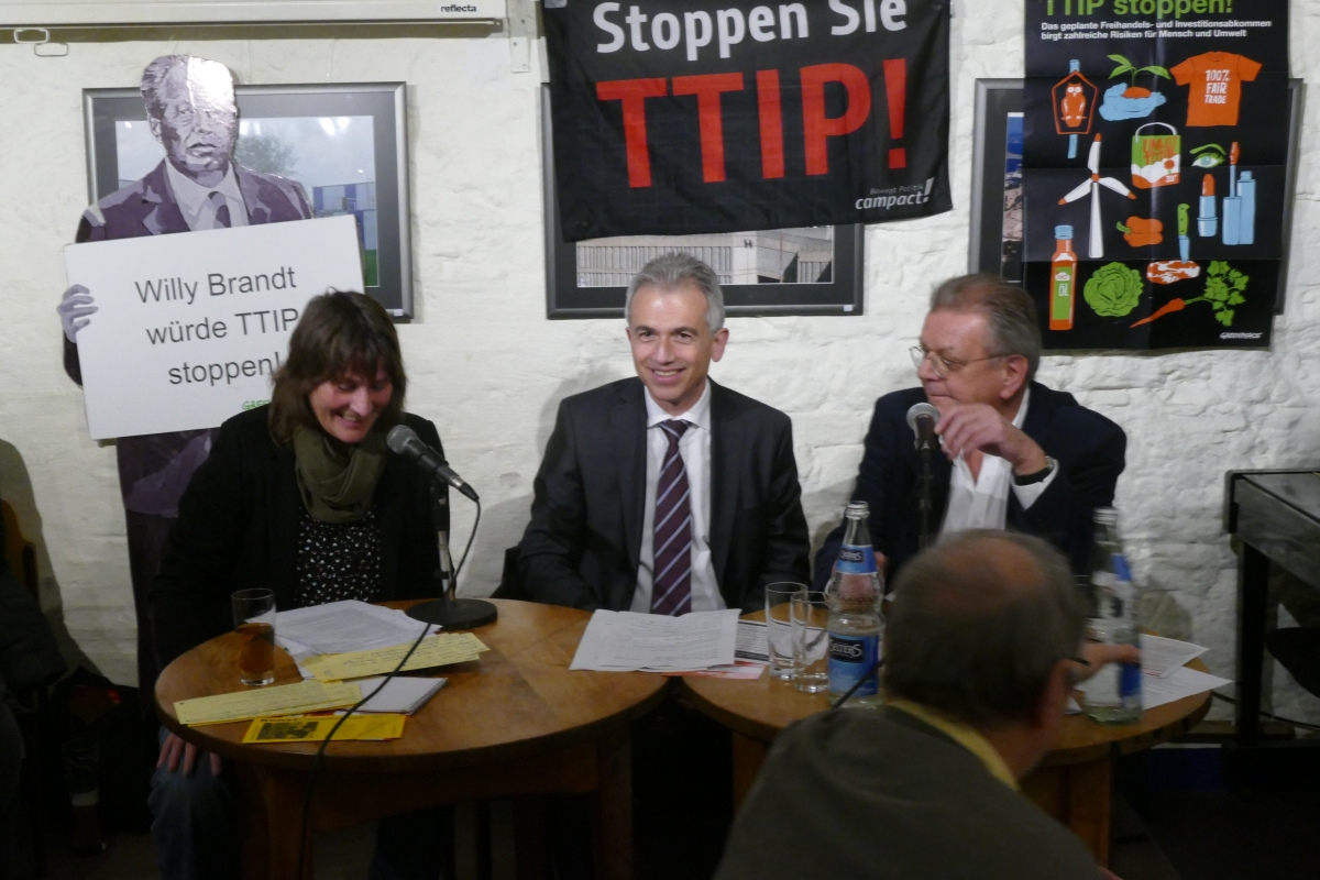 Ingrid Ahrens, Peter Feldmann und Herbert Stelz (v.l.n.r.)