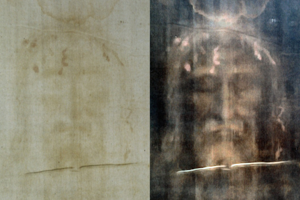 Das Turiner Grabtuch, Fotografie des Gesichts, Positiv links, rechts Negativ (Kontrast etwas verstärkt)