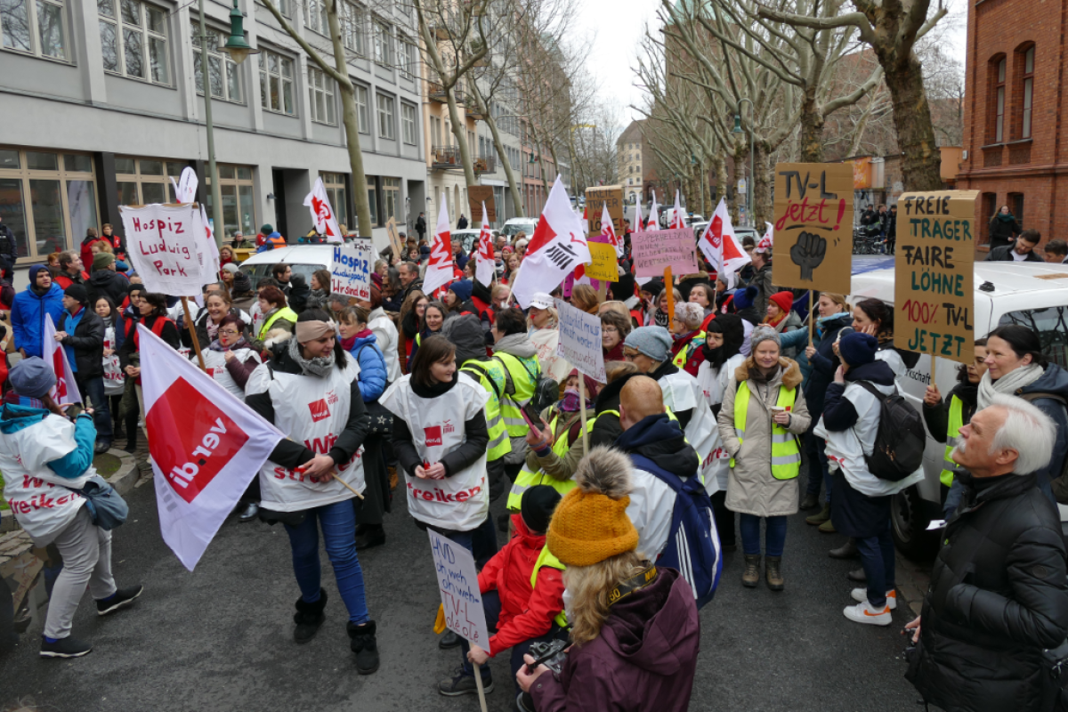Warnstreik der Mitarbeiter*innen des HVD Berlin-Brandenburg am 11. 03.2020 in Berlin.