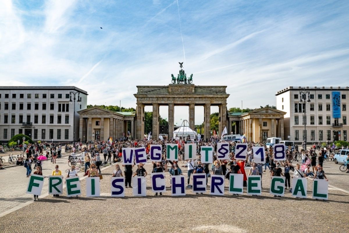Aktionstag des "Bündnisses für sexuelle Selbstbestimmung" in Berlin 2020