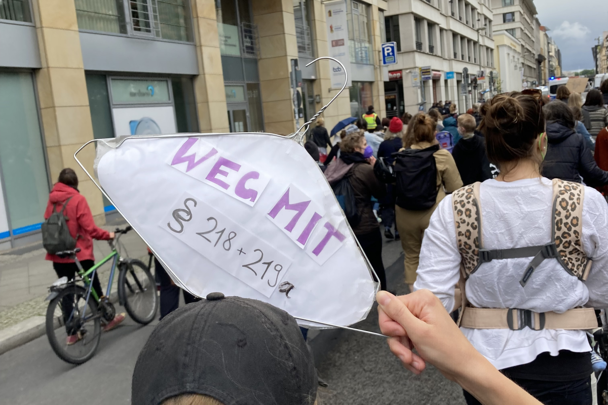 "Weg mit § 218 + 219a"