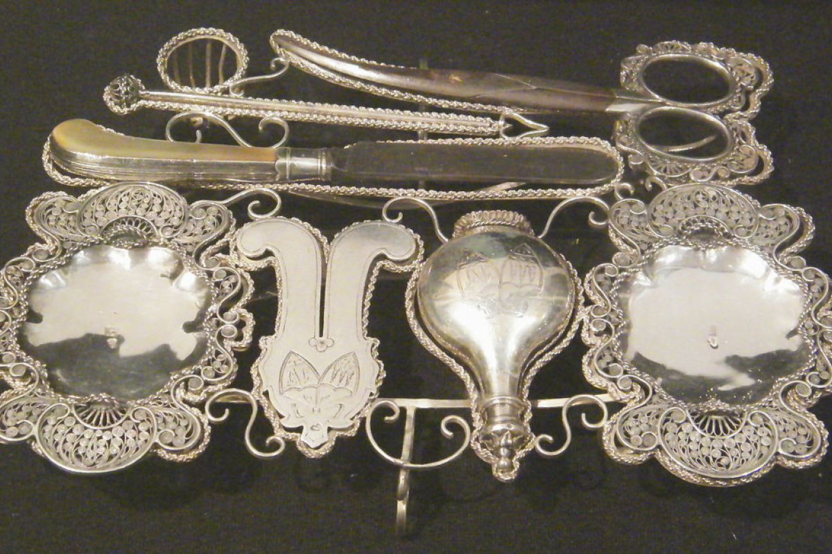Traditionelles jüdisches Beschneidungswerkzeug (im Jewish Museum (New York City)), 19. Jahrhundert (CC BY-SA 2.0)