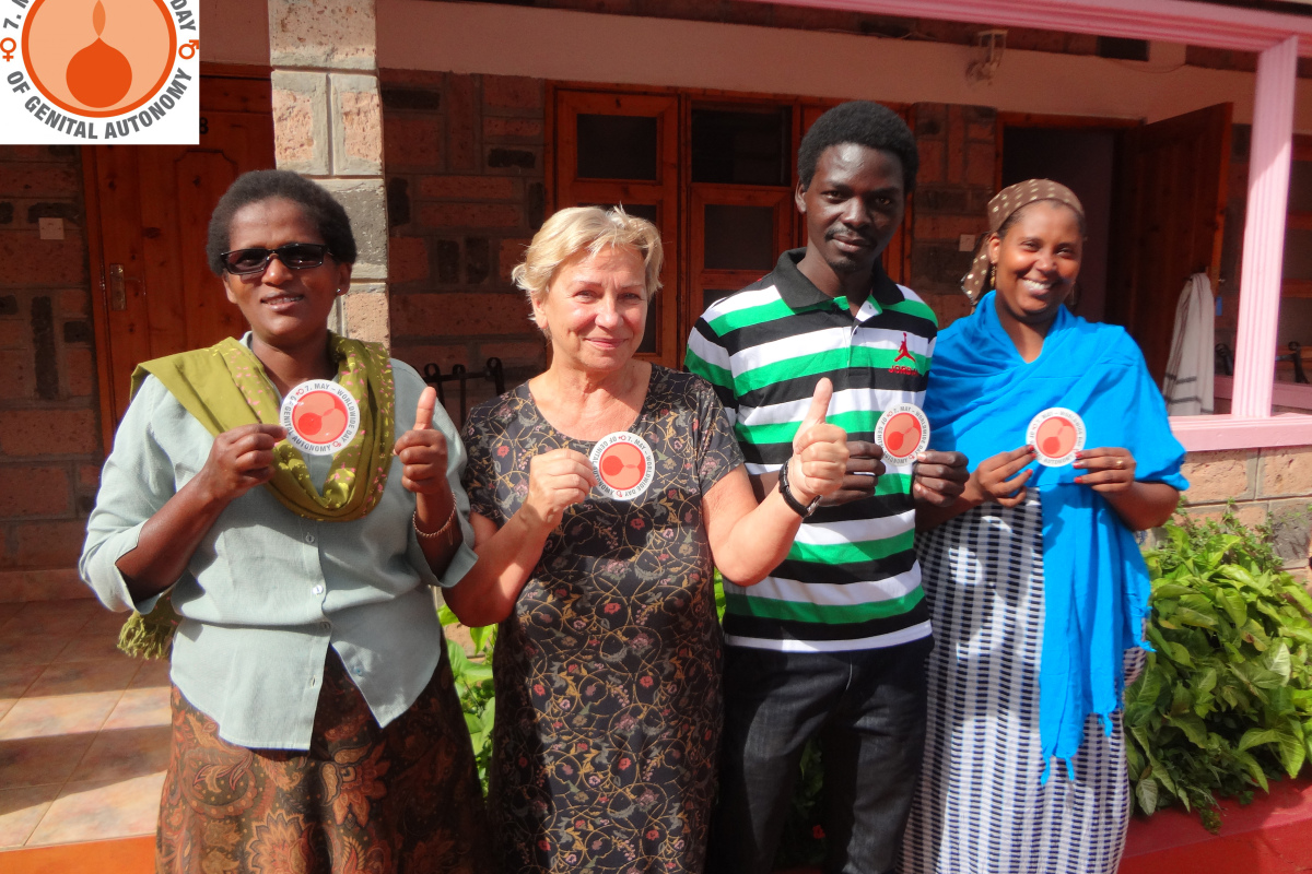 Maria Nareku (CAFGEM-Project Manager), Ulla Barreto (TABU INTERNATIONAL  e.V.), Owino Ken (Intact Kenya), Farhiya Abdulkadir (CAFGEM Activist).  (v.l.n.r.)