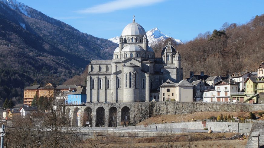 Die Wallfahrtskirche im italienischen Re. Foto: adrian michael/wikimedia commons